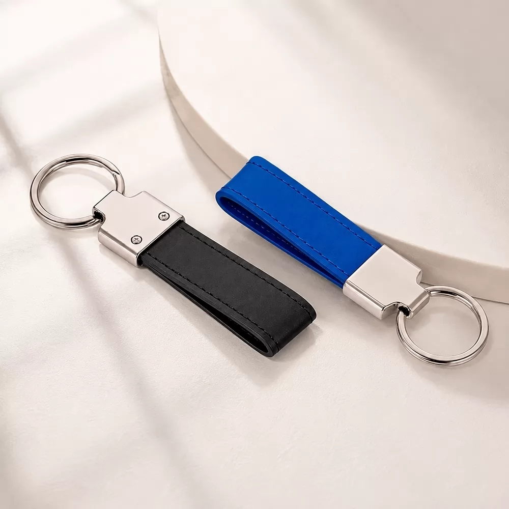 CHAVEIRO METAL COM PU