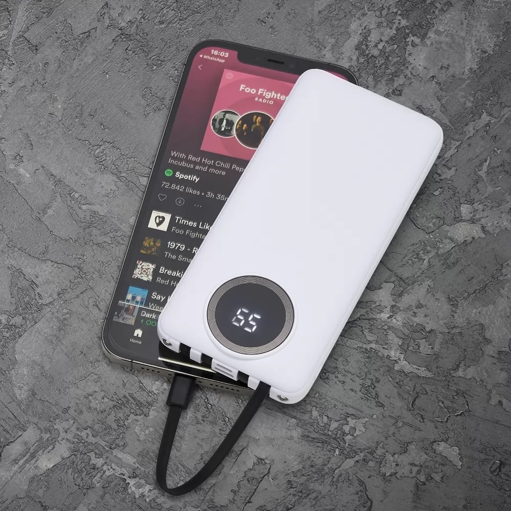 Power Bank com Lanterna e Multissaídas - Dia dos Namrorados