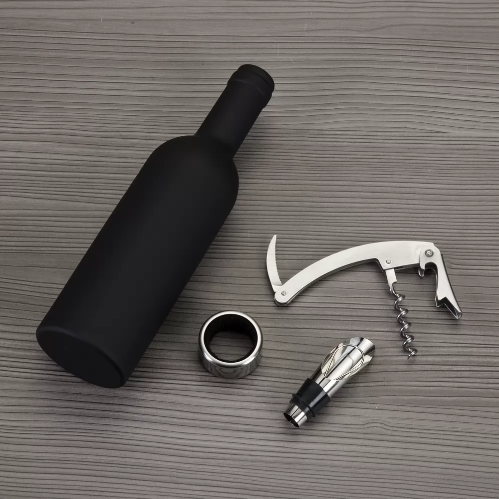Kit Vinho Garrafa 3 peças - Dia dos Namrorados